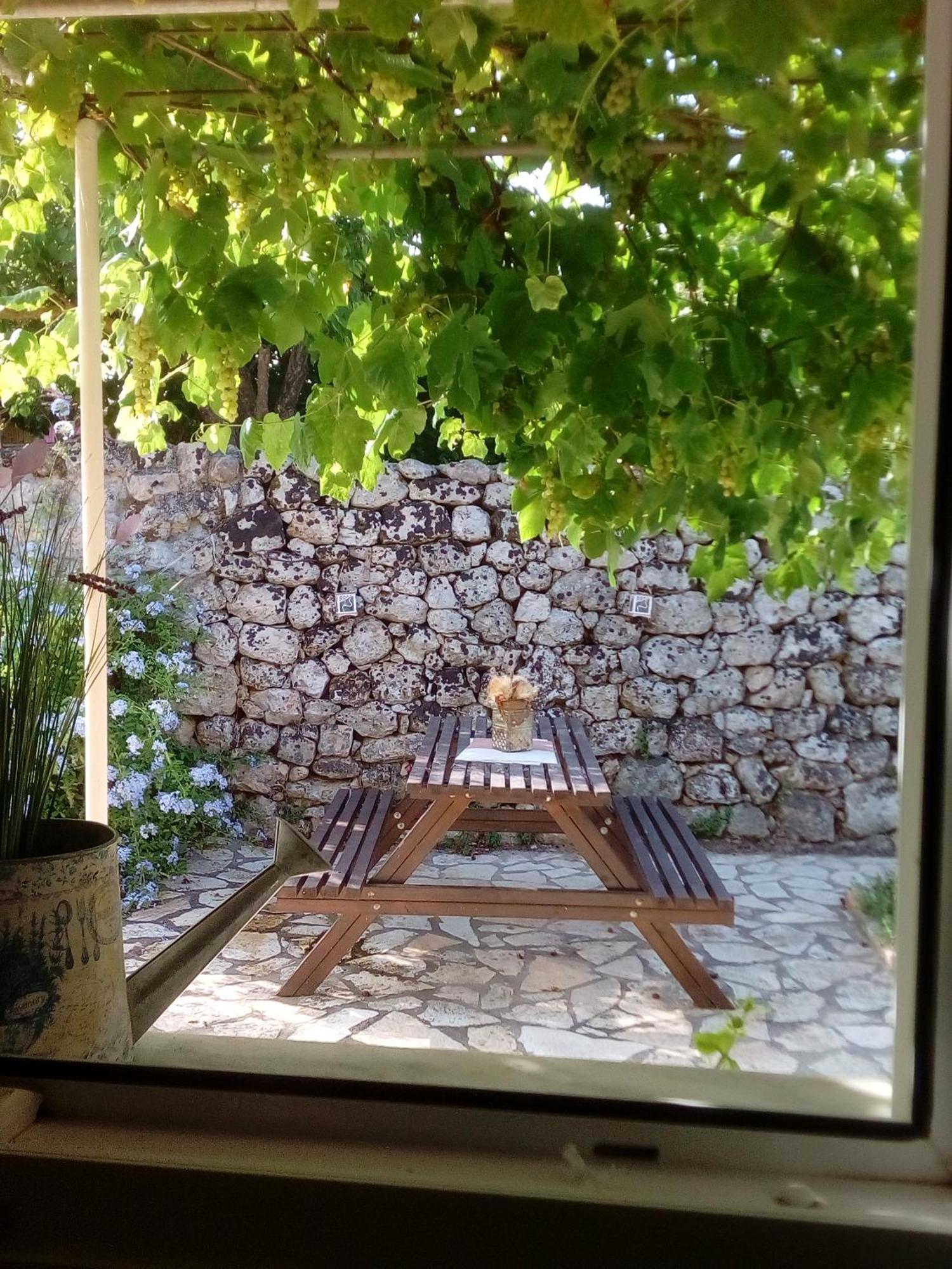 Adonino Residence-The House Of Pomegranates Lakíthra Zewnętrze zdjęcie